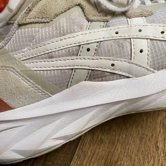 Asics Running Sneakers Shoes White Cream Faux Suede Monochrome Neutral Retro - Picture 12 of 14